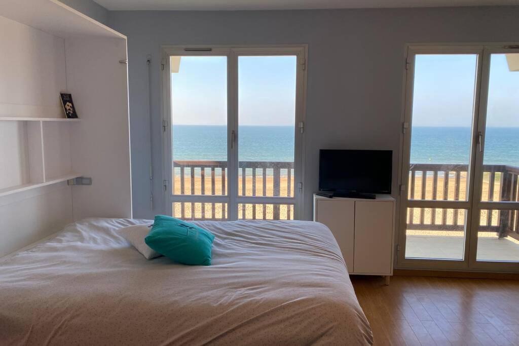 Joli Studio En Front De Mer - 꺄부흐 외부 사진